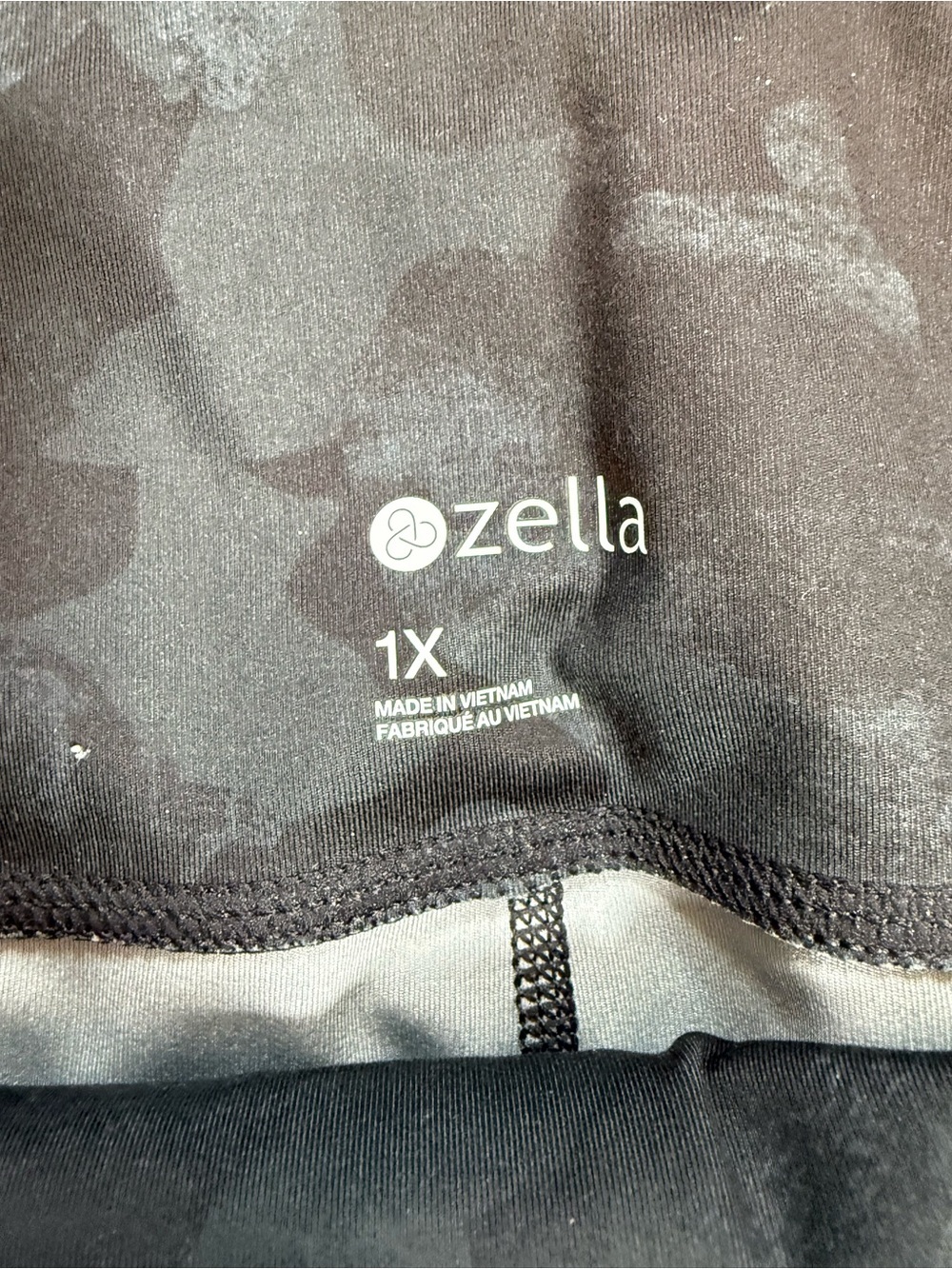 Zella Black Camo High-Rise Leggings - Picture 4 of 4